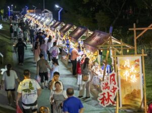 China’s Yichang enriches nighttime consumption scenarios with distinctive night tours