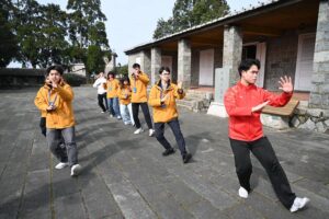 Dazuo Village in Fujian showcases traditional customs to attract tourists