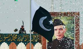 Pakistan embassy unveils Qu­aid’s statue in Washington